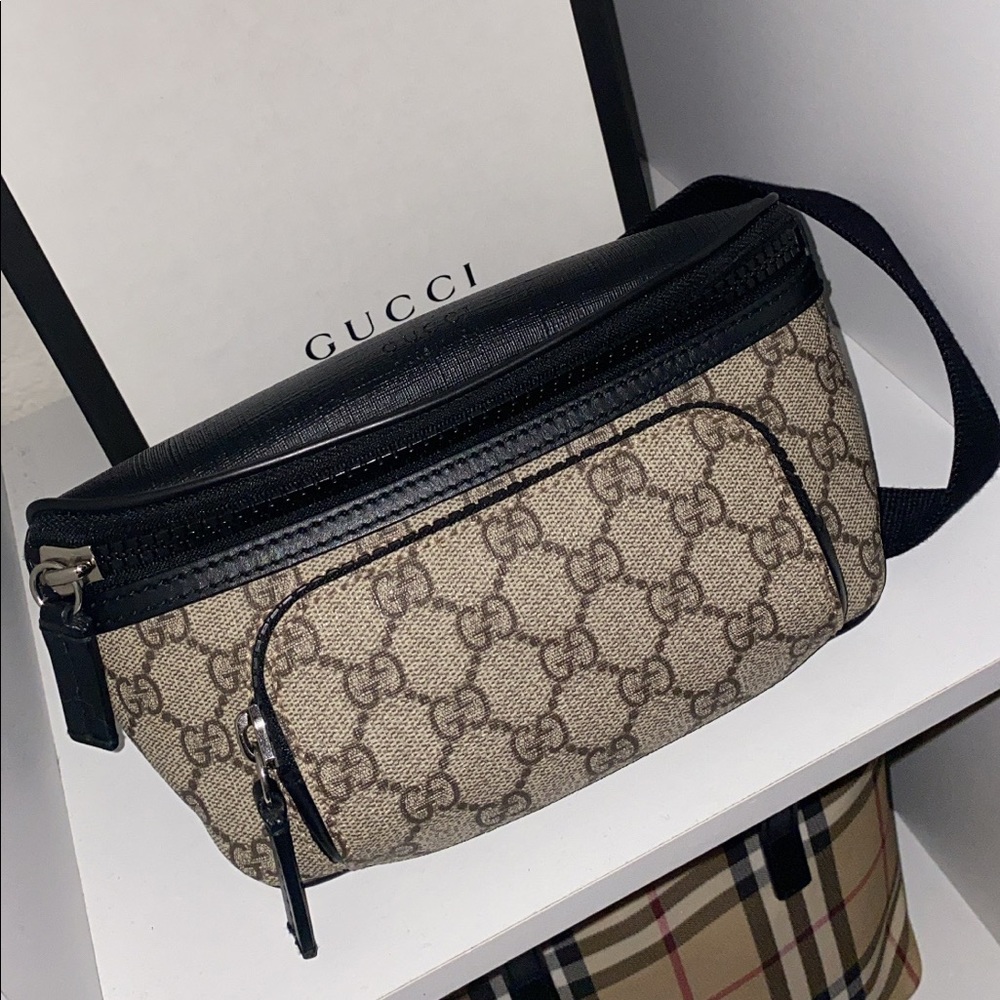 Gucci GG supreme canvass beltbag